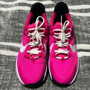 Nike Hot Pink Star Runners